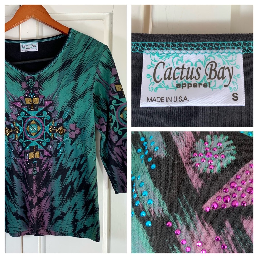 Cactus‎ Bay Apparel Women's Sz S Southwest Graphic Blouse Rhinestone Embellished